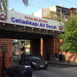 İstanbul Çatladıkapı Bölgesinde Ustalar