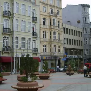 İstanbul Kuledibi Bölgesinde Ustalar