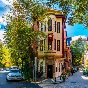 İstanbul Kuzguncuk Bölgesinde Ustalar